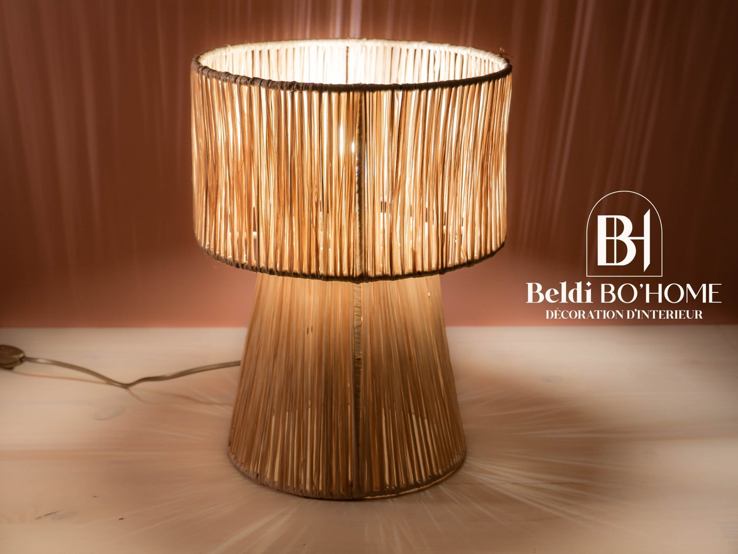 Lampe à poser en Raphia - NOURIA - BELDI BOHOME